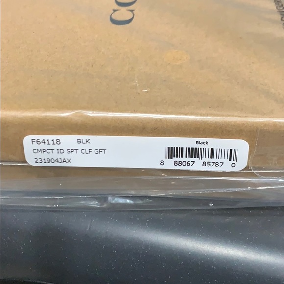 Compact ID Leather Wallet Gift set w/Key F64118 - Picture 7 of 7